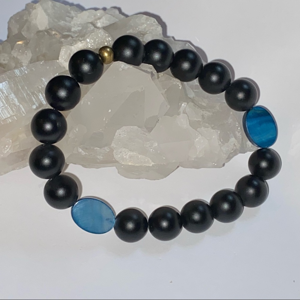 HAND CRAFTED Bracelet Onyx & Blue Mother of Pearl Matte Stretch Black Unisex - Picture 5 of 7
